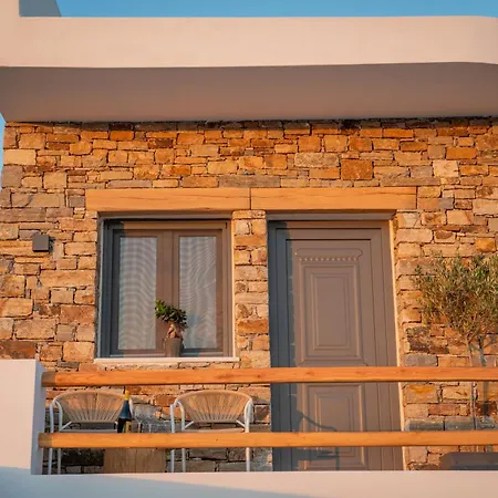 Apartment Stone Waves *